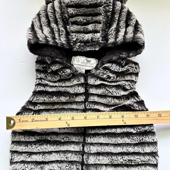 Widgeon Kids Faux Fur Teddy Bear Vest Black and gray with pockets 2T - Picture 7 of 8